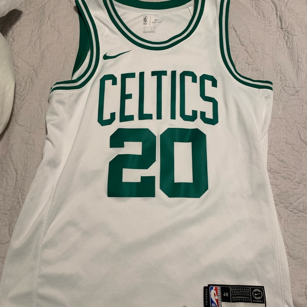 Hayward Celtics jersey large